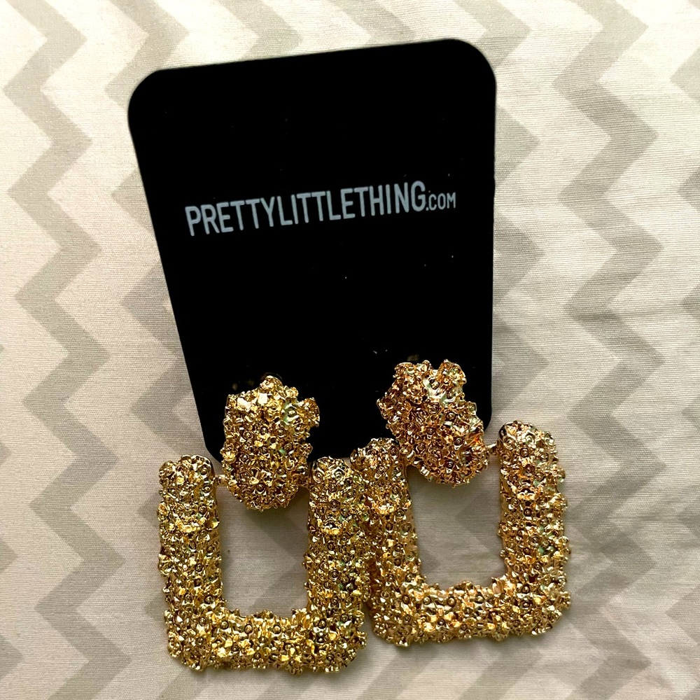 Gold earrings
